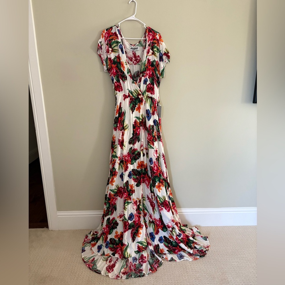 New Meghan Fabulous LA Floral Maxi Dress